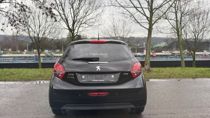 Peugeot 208 : photo 5