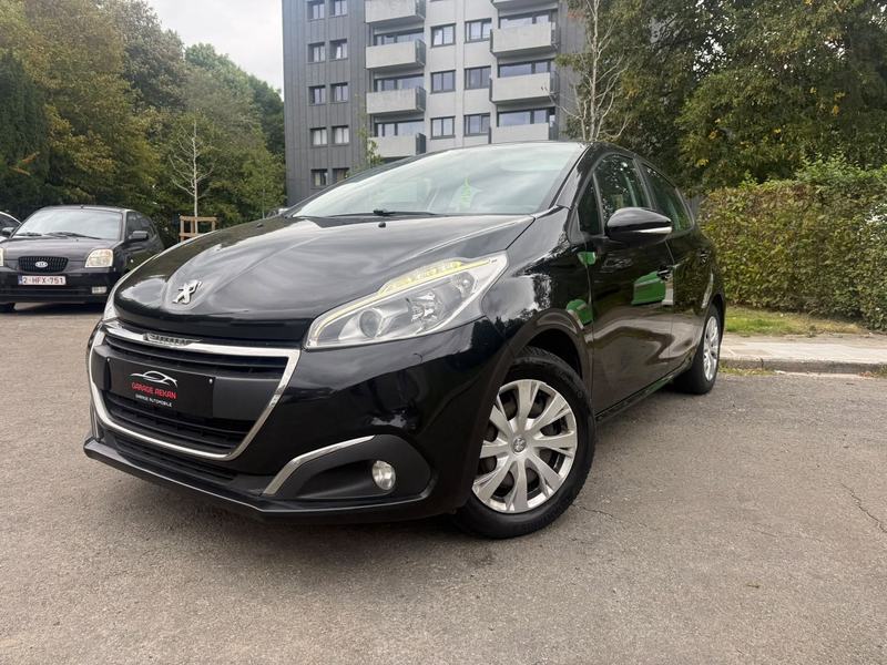 Peugeot 208 : photo 8